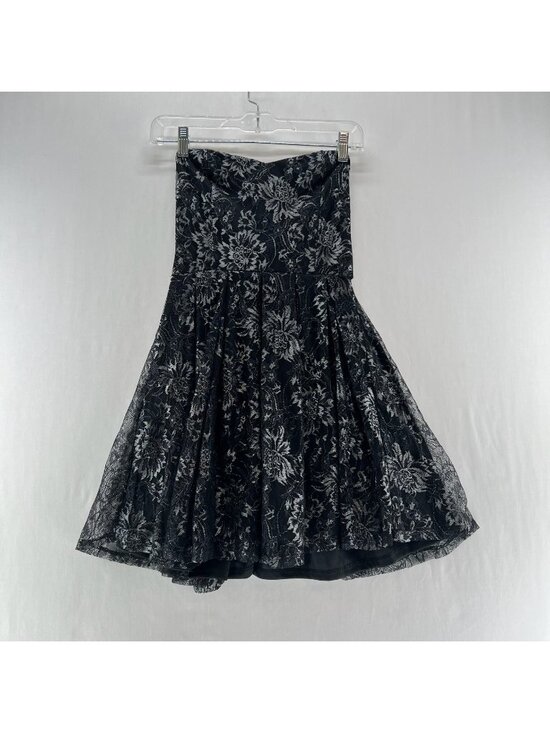 Forever 21 Dresses & Skirts - Forever 21 Metallic Floral Lace Strapless Dress Size S Lined Skater Black Silver